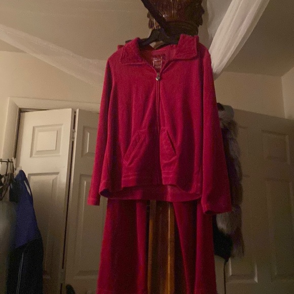 Pants - Burgundy 2 pcs velour jogging suit